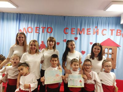 "Моето семейство"- празник в ПГ"А" 5