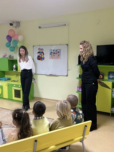 "Аз и моето семейство"- творческо ателие във 2"Б" група  1