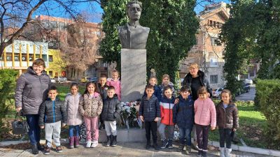 С почит към Апостола! 1