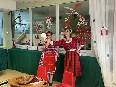 "Червено - бели вълшебства" във втора "А"група. 1