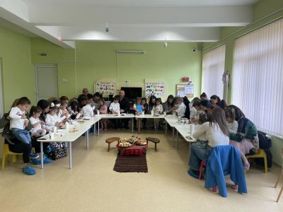 " Великден е" в 1"Б" група  6