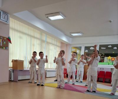 Представяне на групите по карате  5