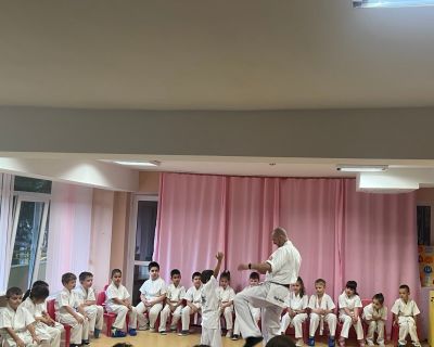 Представяне на групите по карате  7