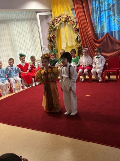 "Есенна свада" във 2"Б" група. 2