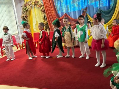 "Есенна свада" във 2"Б" група. 3