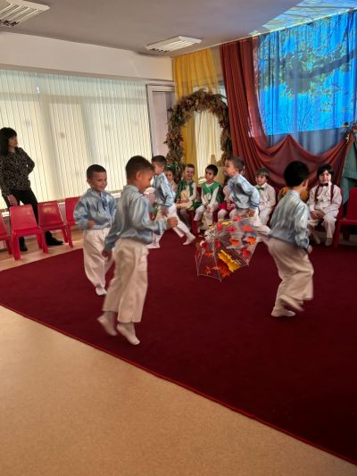 "Есенна свада" във 2"Б" група. 5