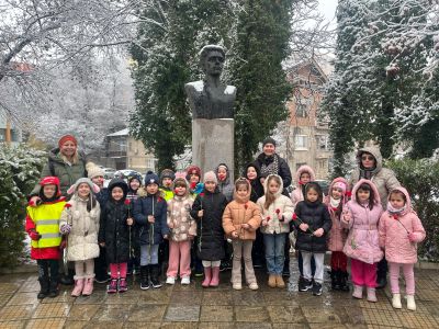 "В памет на Апостола" 7