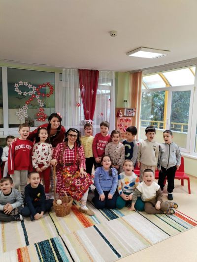 "Баба Марта днес пристигна"  2