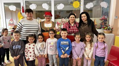 Посрещаме баба Марта  5