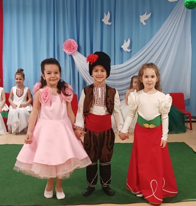 " С България в сърцето"  1