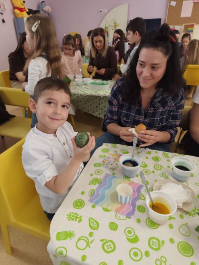 "Великденска приказка"  8