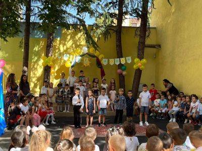 Честит първи учебен ден! 4