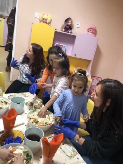 Творческо ателие във втора "А" група. 12
