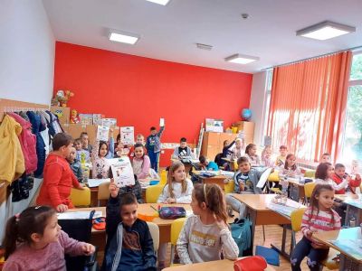 Нашите бъдещи ученици на гости в ОУ " Св. Иван Рилски" 11