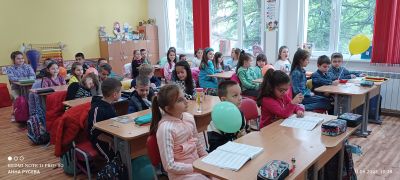 Нашите бъдещи ученици на гости в ОУ " Св. Иван Рилски" 13