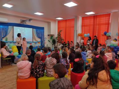 Нашите бъдещи ученици на гости в ОУ " Св. Иван Рилски" 4