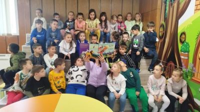 Посещение в библиотеката ПГ "А" 1