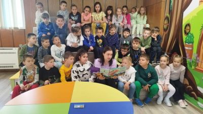 Посещение в библиотеката ПГ "А" 2